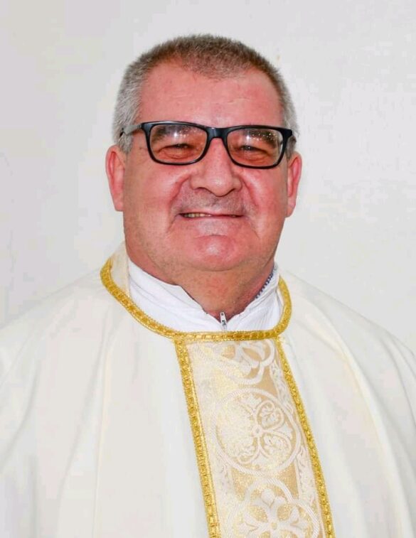 Pe. Nelson Lara da Rosa    Ordenado: 11.12.2016