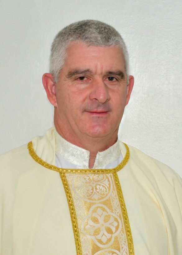 Pe. Marcos Eichner    Ordenado: 28.12.2003
